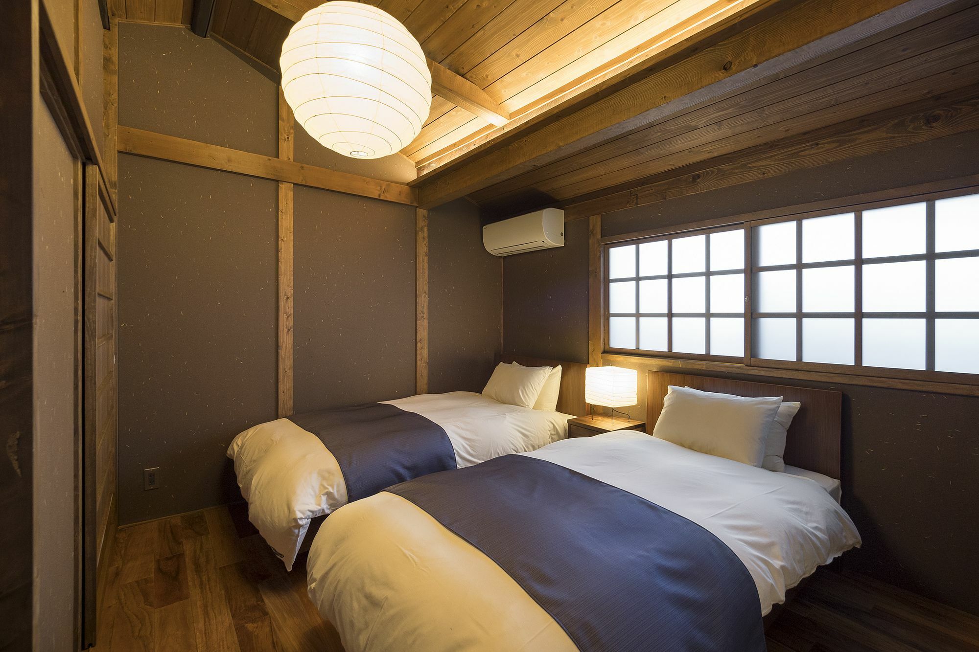 Вилла Bonbori An Machiya House Киото Экстерьер фото